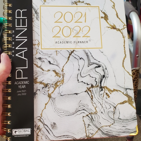 New never used 2021-2022 Academic yr Planner gold colored edges front corners - Picture 9 of 9